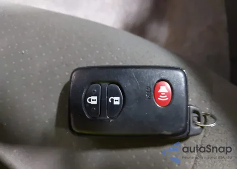 2014 Toyota Prius Three from USA, damaged, VIN JTDKN3DU1E1747553